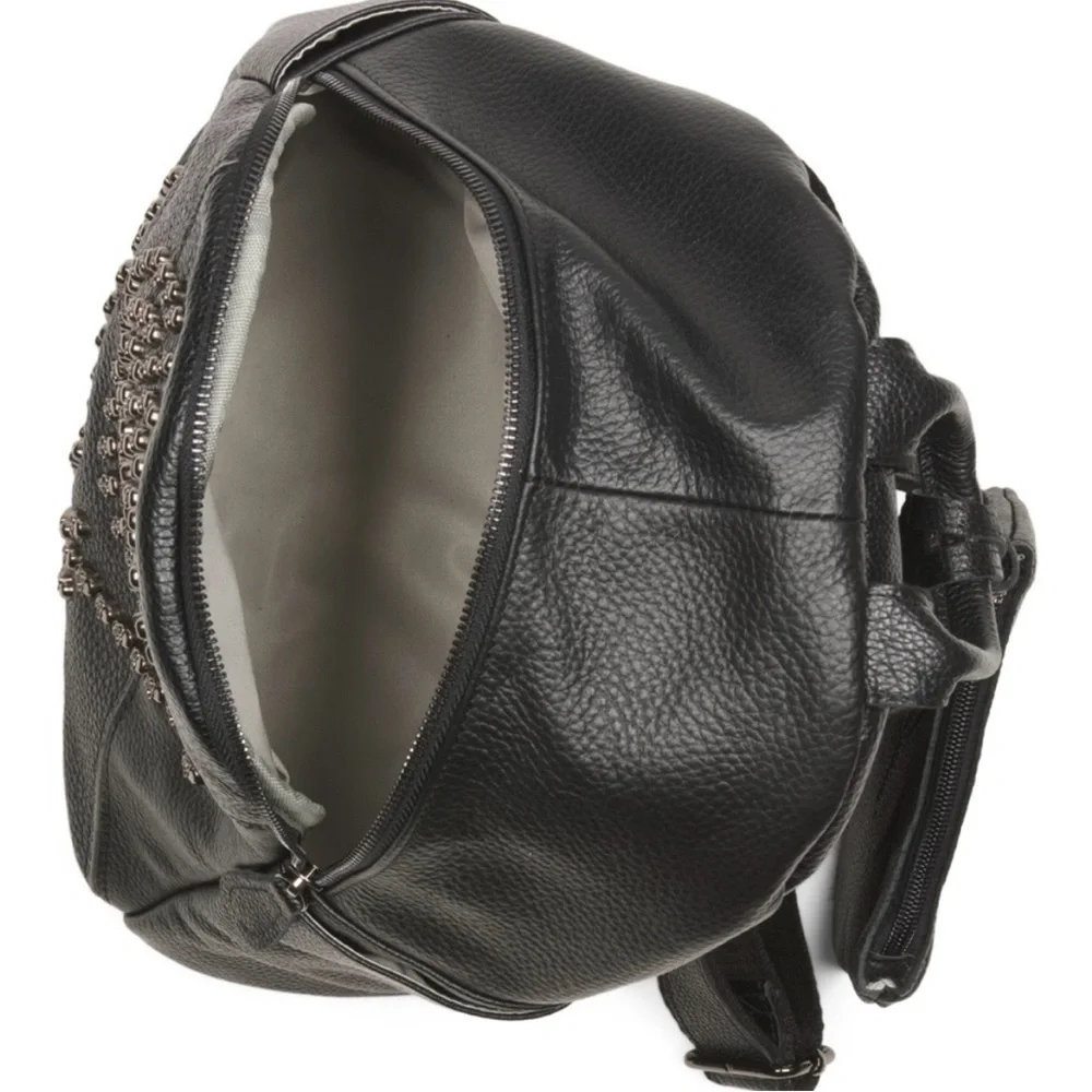 Amerileather Black Skull Studded Backpack, Brand Mew, genuine leather - Picture 3 of 5